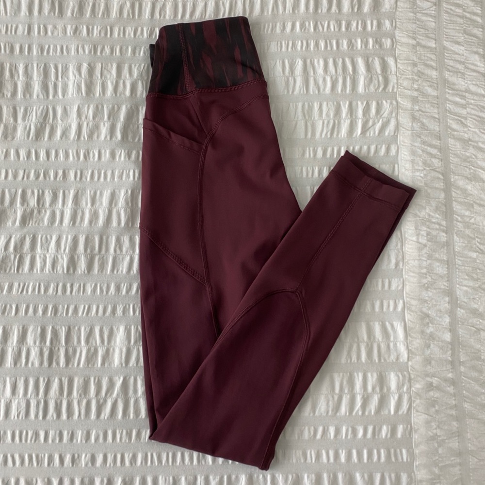 Maroon Lululemon leggings with pockets